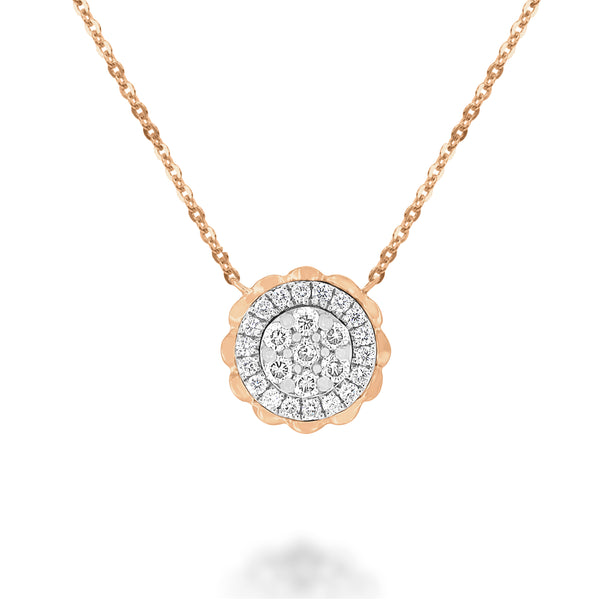18K Gold Chain Necklace with a Round Shaped Pendant with Round Brilliant Diamonds. 