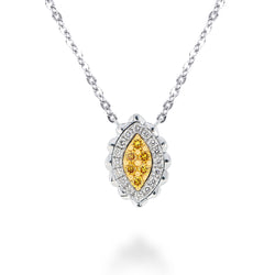 18K Gold Chain Necklace with a Shell Shaped Pendant with Round Brilliant Diamonds. 