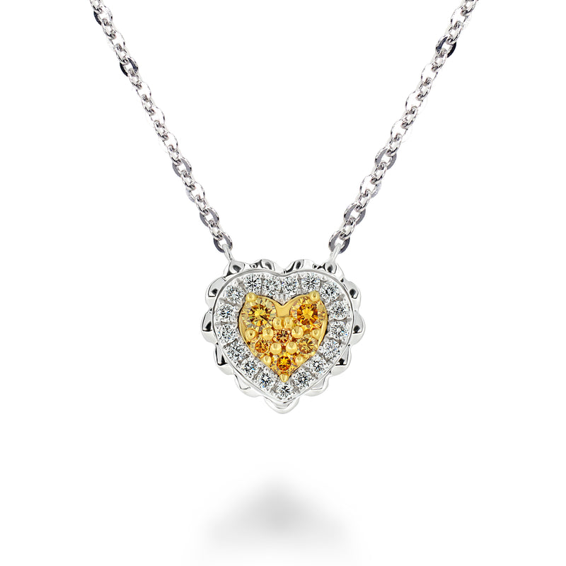 18K Gold Chain Necklace with a Heart Shaped Pendant with Round Brilliant Diamonds. 