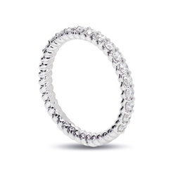 18K gold or platinum ring band with ethically-sourced round brilliant diamonds