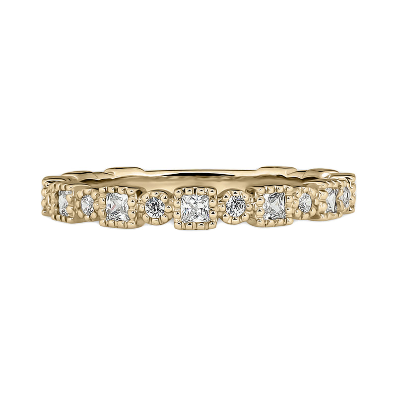 18K Yellow Gold Ring Band with Round Brilliant and Princess Cut Diamonds